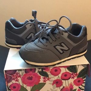New balance shoes